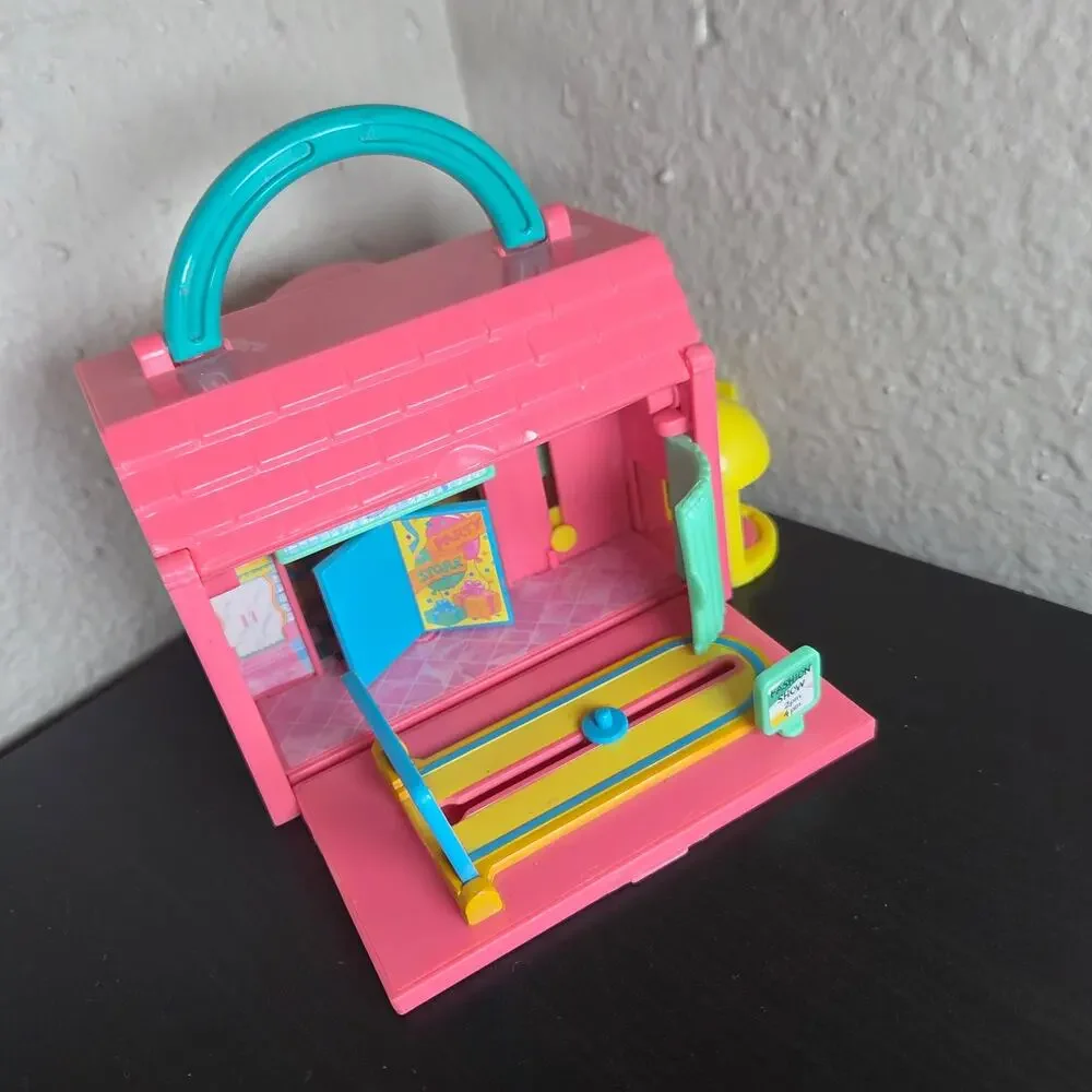 Vintage 1996 Galoob Pound Puppies The Mall Miniature Playset with 4 Figures